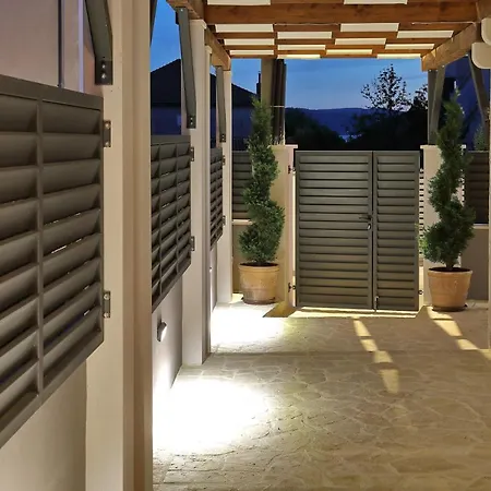 Apartment Bane Dvori *