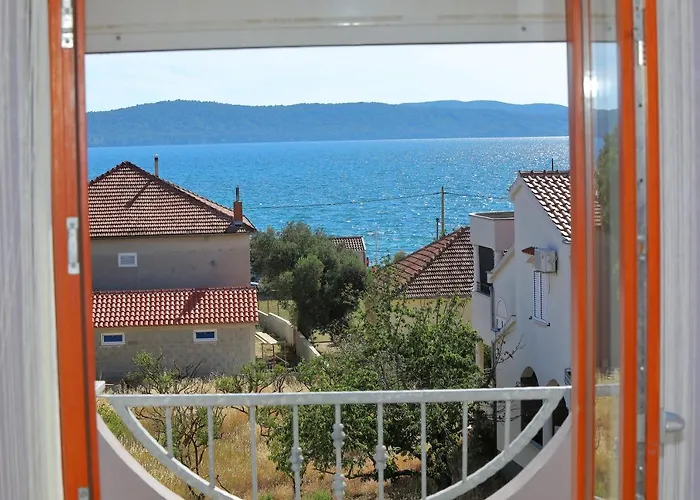 Bane Dvori ビビニェ