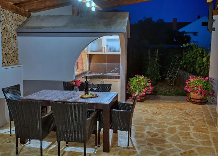 Bane Dvori ビビニェ