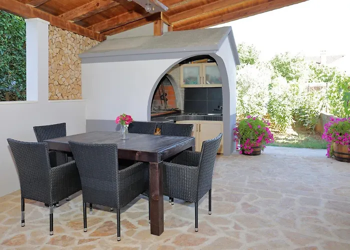 Bane Dvori * ビビニェ